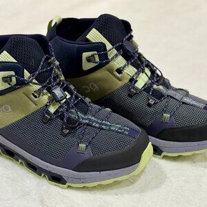 ON Cloud Women’s Cloudtrax Hiking Boots, Size 9.5